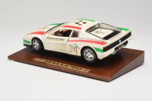 Ferrari Testarossa Italia 90 White Bburago 1:18 3059-W1 Diecast — photo 6 of 8