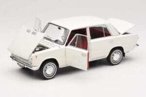 Fiat 124 White IXO 1:18 18CMC205OP Diecast — photo 2 of 8