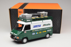 Fiat 242 Alitalia Rally Team Assistance With Trailer 1978 IXO 1:18 18CMC027WX Diecast — photo 7 of 7