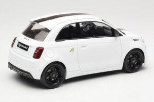 Abarth 500e White IXO 1:18 MCG18497 Diecast — photo 2 of 6
