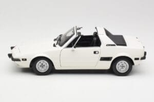 Fiat X1/9 White Minichamps 1:18 100121685 Diecast — photo 4 of 8