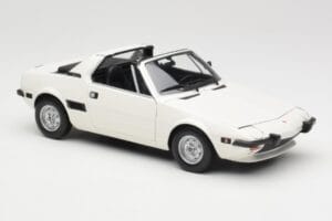 Fiat X1/9 White Minichamps 1:18 100121685 Diecast — photo 6 of 8