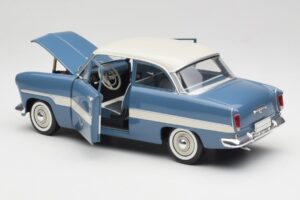 Ford Taunus 12M P2 Blue Stripes Revell 1:18 08880-M1 Diecast — photo 5 of 8
