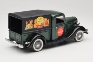 Ford Bache Coca-Cola Solido 1:18 9513 Diecast — photo 3 of 8
