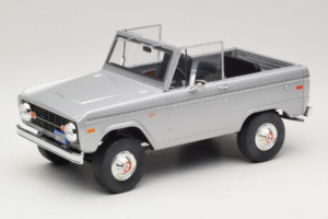 Ford Bronco Speed Movie GreenLight 1:18 19074 Diecast — photo 2 of 7