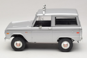 Ford Bronco Speed Movie GreenLight 1:18 19074 Diecast — photo 4 of 7
