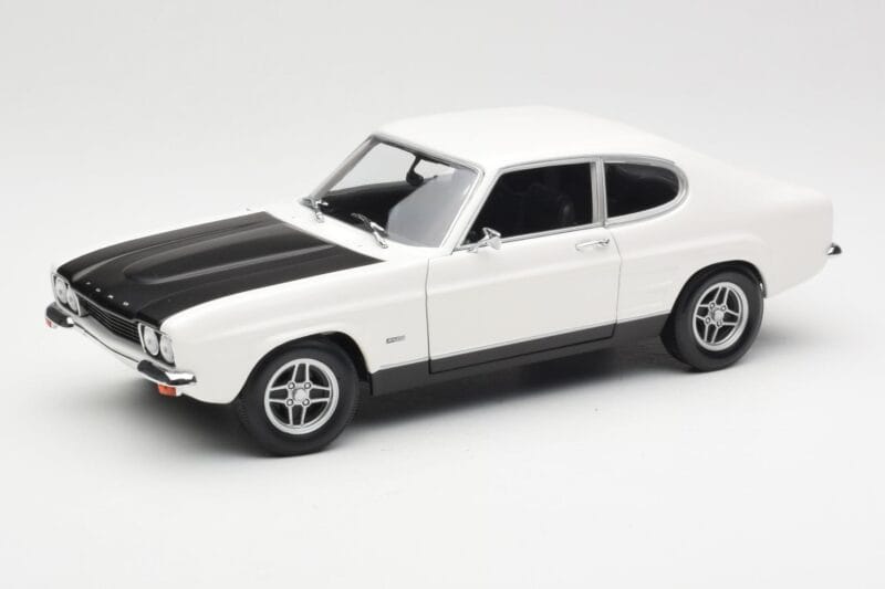 Ford Capri Mk1 RS 2600 White Black Minichamps 1:18 150089078 Diecast