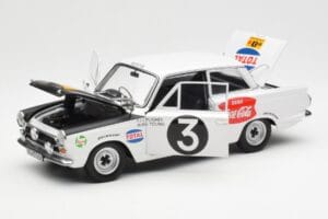 Ford Cortina Mk1 #3 P. Hughes / B. Young African Safari Rally 1964 AUTOart 1:18 86428 Diecast — photo 2 of 8