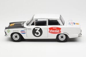 Ford Cortina Mk1 #3 P. Hughes / B. Young African Safari Rally 1964 AUTOart 1:18 86428 Diecast — photo 4 of 8