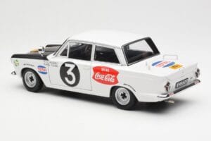 Ford Cortina Mk1 #3 P. Hughes / B. Young African Safari Rally 1964 AUTOart 1:18 86428 Diecast — photo 7 of 8