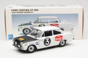 Ford Cortina Mk1 #3 P. Hughes / B. Young African Safari Rally 1964 AUTOart 1:18 86428 Diecast — photo 8 of 8