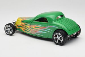 Ford Coupe Green with Fire Road Signature 1:18 30109 Diecast — photo 7 of 8