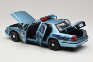 Ford Crown Victoria Police Cruiser Twilight Blue Greenlight 1:18 1643 Diecast — photo 5 of 8