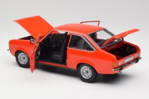 Ford Escort Mk2 Signal Orange Minichamps 1:18 150084100 Diecast — photo 5 of 8
