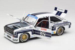 Ford Escort II RS1800 #32 K. Ludwig Nürburgring Winner 1976 Minichamps 1:18 100768432 Diecast — photo 2 of 8