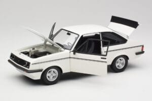 Ford Escort Mk2 RS 2000 LHD White Minichamps 1:18 150084300 Diecast — photo 2 of 8