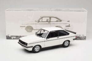 Ford Escort Mk2 RS 2000 LHD White Minichamps 1:18 150084300 Diecast — photo 8 of 8