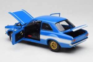 Ford Escort Mk1 RS 1600 Blue White Stripes Minichamps 1:18 100688102 Diecast — photo 5 of 8