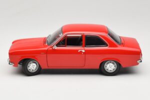 Ford Escort Mk1 Street Red Minichamps 1:18 100081001 Diecast — photo 4 of 8
