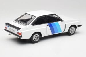 Ford Escort Mk2 RS 2000 X-Pack Diamond White & Blue Decor MCG 1:18 MCG18351 Diecast — photo 2 of 6
