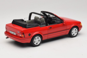 Ford Escort Mk4 XR3i Cabriolet Flamenco Red Otto 1:18 OT1254 Resin — photo 2 of 6