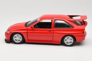 Ford Escort Mk5 RS Cosworth Red UT Models 1:18 180082102 Diecast — photo 4 of 8