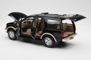 Ford Expedition Eddie Bauer Black UT Models 1:18 22710 Diecast — photo 4 of 7