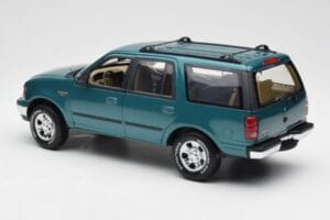 Ford Expedition XLT Green Metallic UT Models 1:18 22717 Diecast — photo 7 of 8