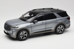 Ford Explorer Grey OEM 1:18 FORD2020 Diecast