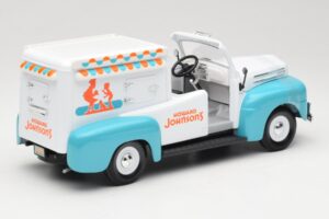 Ford F-1 Howard Johnson's Ice Cream Road Signature 1:18 92229 Diecast — photo 2 of 6
