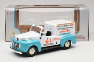 Ford F-1 Howard Johnson's Ice Cream Road Signature 1:18 92229 Diecast — photo 6 of 6