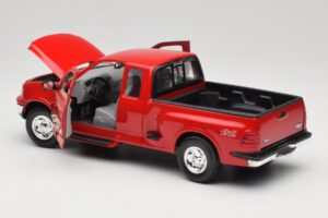 Ford F-150 Flareside SuperCab Red Mira 1:18 6217 Diecast — photo 5 of 8
