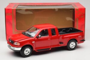 Ford F-150 Flareside SuperCab Red Mira 1:18 6217 Diecast — photo 8 of 8