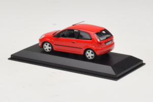 Ford Fiesta Mk5 2-Door Red Minichamps 1:43 FIESTA004 Diecast — photo 3 of 4