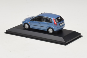 Ford Fiesta Mk5 4-Door Light Blue Minichamps 1:43 FIESTA002 Diecast — photo 3 of 4