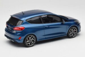 Ford Fiesta Mk8 ST Blue DNA 1:18 DNA000092 Resin — photo 2 of 6