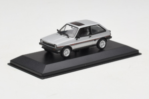 Ford Fiesta XR2 Silver Minichamps 1:43 400085160 Diecast — photo 2 of 4