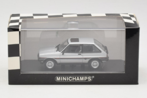 Ford Fiesta XR2 Silver Minichamps 1:43 400085160 Diecast — photo 4 of 4