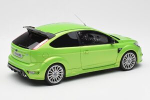 Ford Focus RS Mk2 Green Otto 1:18 OT381 Resin — photo 2 of 6