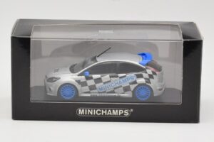 Ford Focus RS Mk2 Promo Blue Wheels Minichamps 1:43 FORD002 Diecast — photo 4 of 4