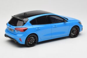 Ford Focus ST Edition Mk4 Azure Blue Otto 1:18 OT1186 Resin — photo 2 of 6