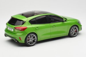 Ford Focus ST Mk4 Green MCG 1:18 MCG18452 Diecast — photo 2 of 6