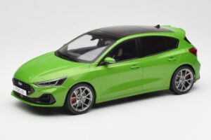 Ford Focus ST Mk4 Green MCG 1:18 MCG18452 Diecast