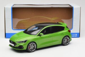 Ford Focus ST Mk4 Green MCG 1:18 MCG18452 Diecast — photo 6 of 6