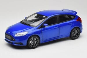 Ford Focus ST Mk2 Blue Metallic Minichamps 1:18 110082001 Diecast