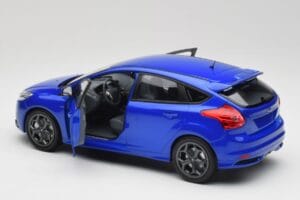 Ford Focus ST Mk2 Blue Metallic Minichamps 1:18 110082001 Diecast — photo 5 of 8