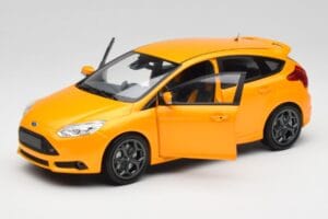 Ford Focus ST Mk2 Tangerine Scream Minichamps 1:18 110082005 Diecast — photo 2 of 8