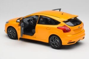 Ford Focus ST Mk2 Tangerine Scream Minichamps 1:18 110082005 Diecast — photo 5 of 8
