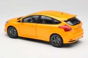 Ford Focus ST Mk2 Tangerine Scream Minichamps 1:18 110082005 Diecast — photo 7 of 8