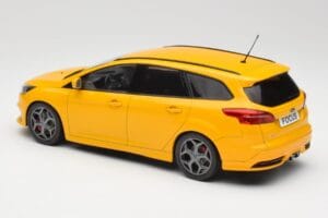 Ford Focus ST Turnier Mk3 Yellow MCG 1:18 MCG18464 Diecast — photo 5 of 6